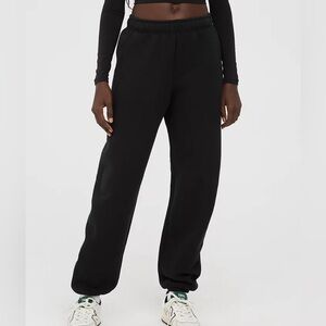 OFFLINE By Aerie Cloud Fleece Jogger - Size: M, Color: Black